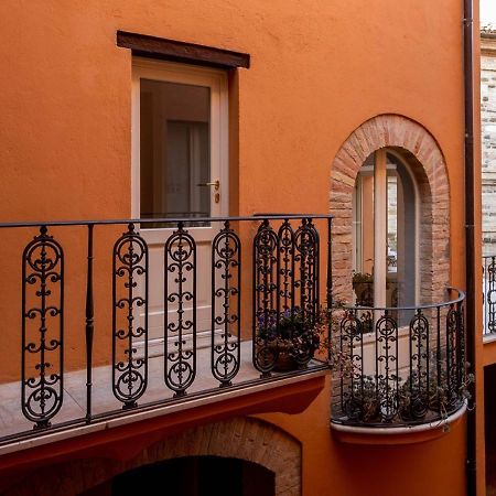 Bed and Breakfast Il Cortile Segreto Сан-Северино-Марке Екстер'єр фото