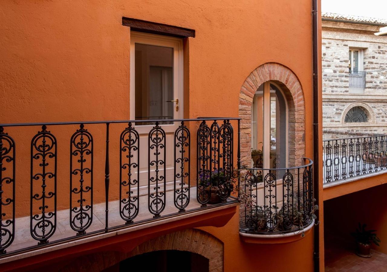 Bed and Breakfast Il Cortile Segreto Сан-Северино-Марке Екстер'єр фото