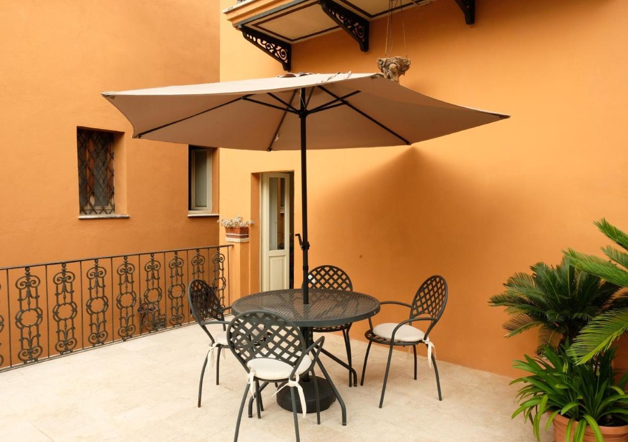 Bed and Breakfast Il Cortile Segreto Сан-Северино-Марке Екстер'єр фото